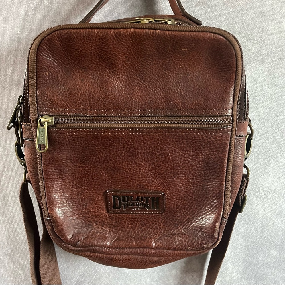 Duluth Trading Company Lifetime Brown Patina Leather Vintage Crossbody Bag